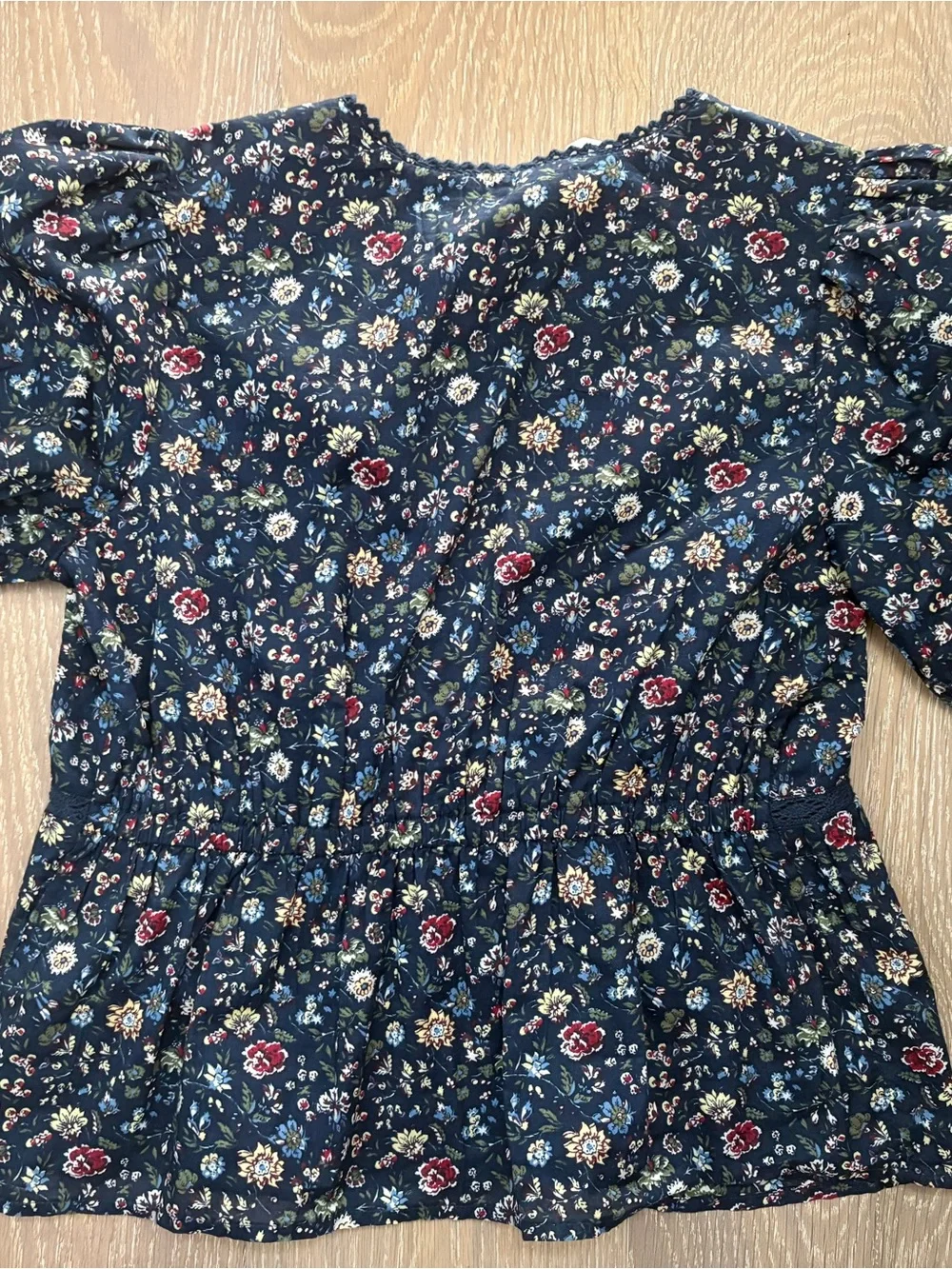 Abercrombie & Fitch Navy Floral Lace-Trim V-Neck Peplum Blouse